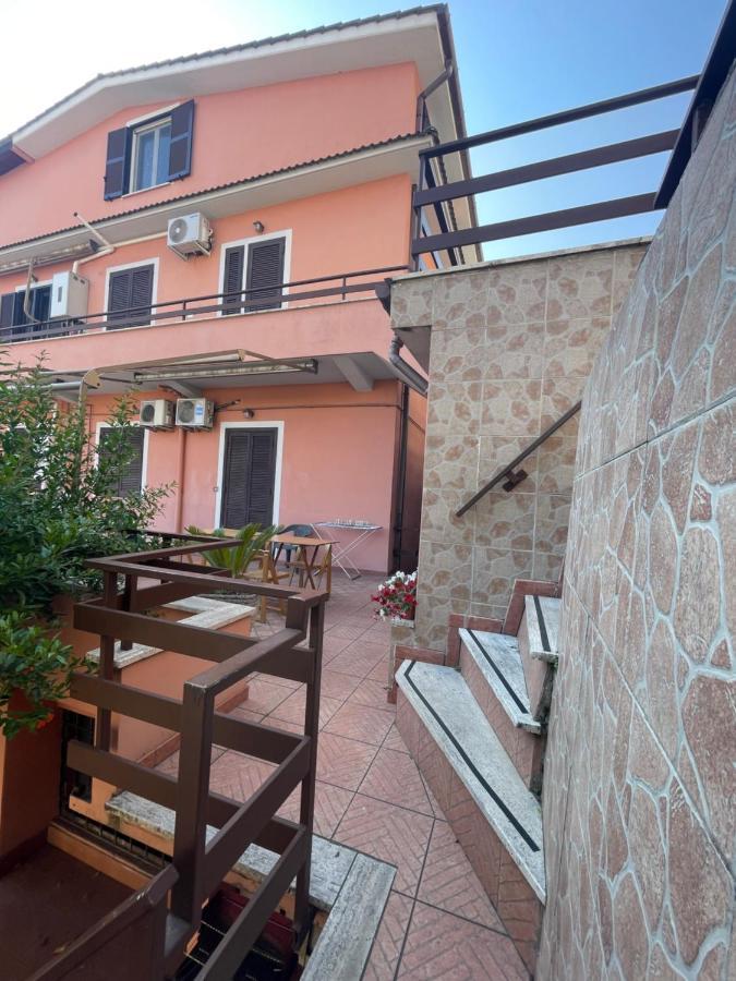 Comodo Loft Vicino La Metro Battistini Con Garage Róma Kültér fotó
