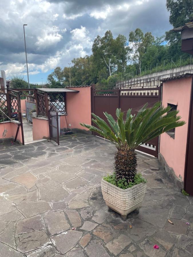 Comodo Loft Vicino La Metro Battistini Con Garage Róma Kültér fotó